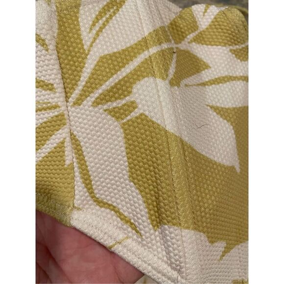 L Space Yellow White Odessa Unpadded Hawaiian Floral Bikini Top Size Large - Picture 3 of 5
